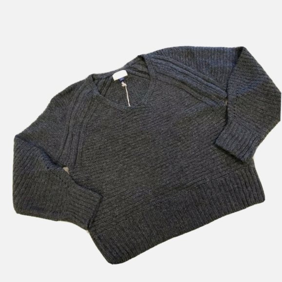 LAST CALL!! Universal Thread Cozy Gray Balloon Sleeve V Neck Sweater - Picture 7 of 7